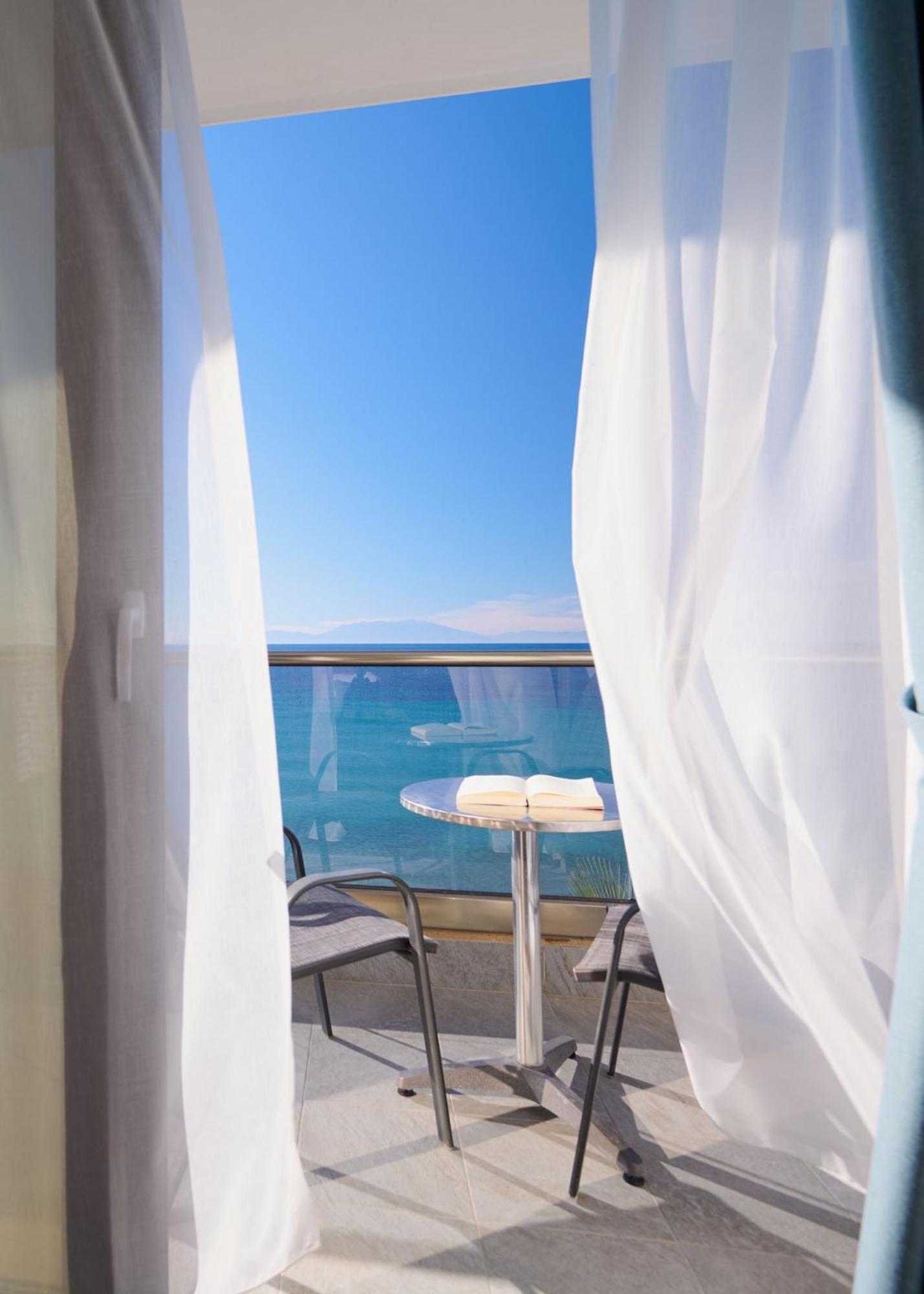 Evlogia Hotel Seafront And Anex By Greek Pride Fourka Dış mekan fotoğraf