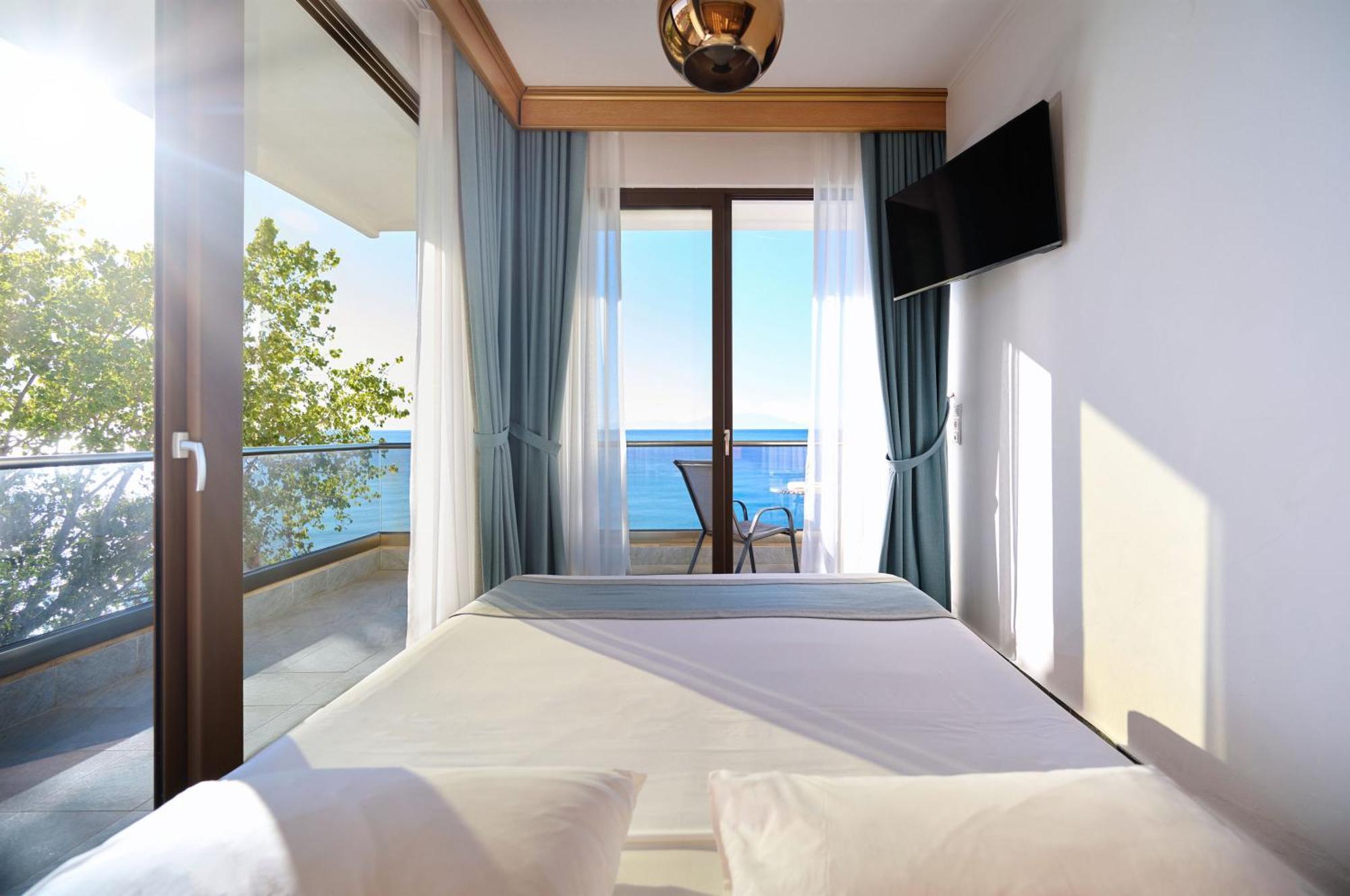 Evlogia Hotel Seafront And Anex By Greek Pride Fourka Dış mekan fotoğraf
